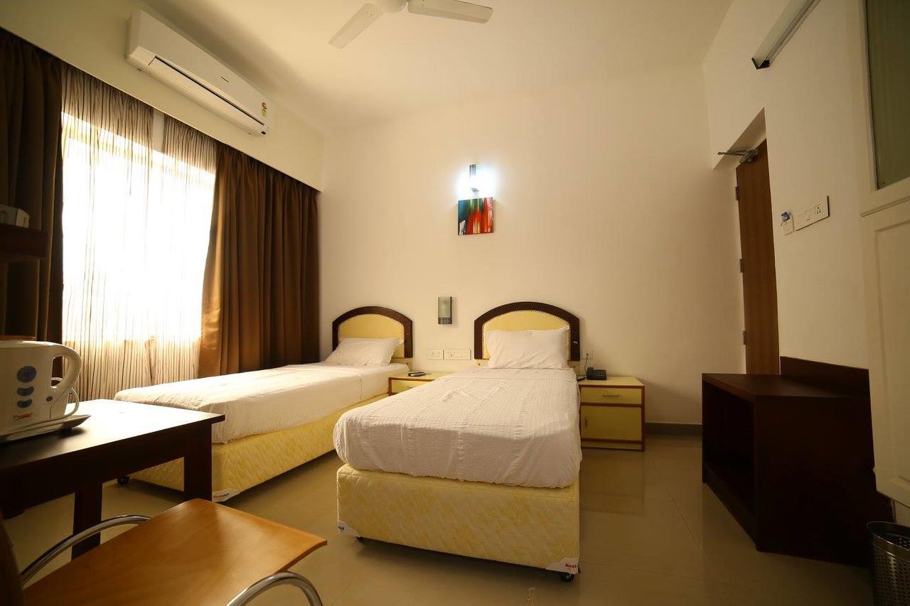 โรงแรมกัปตัน ฟิชเชอร์ Kochi ภายนอก รูปภาพ
