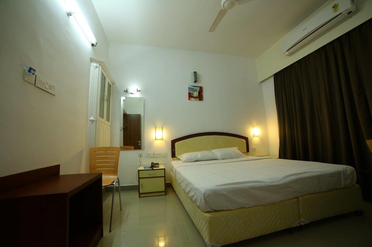 โรงแรมกัปตัน ฟิชเชอร์ Kochi ภายนอก รูปภาพ