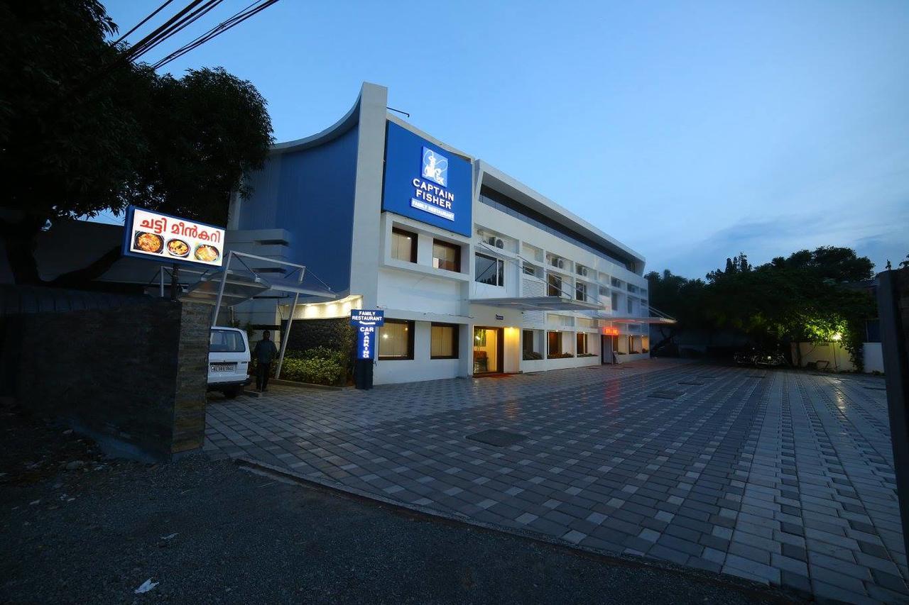 โรงแรมกัปตัน ฟิชเชอร์ Kochi ภายนอก รูปภาพ